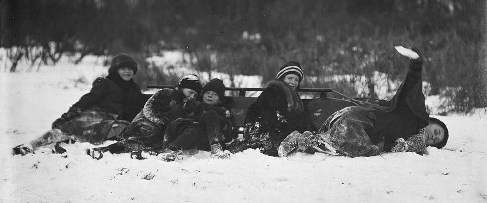 Tobogganing-in-toronto