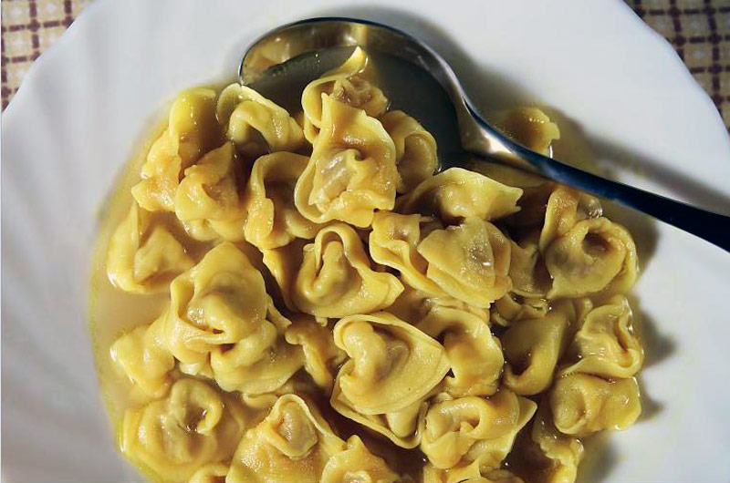 Tortellini-in-brodo