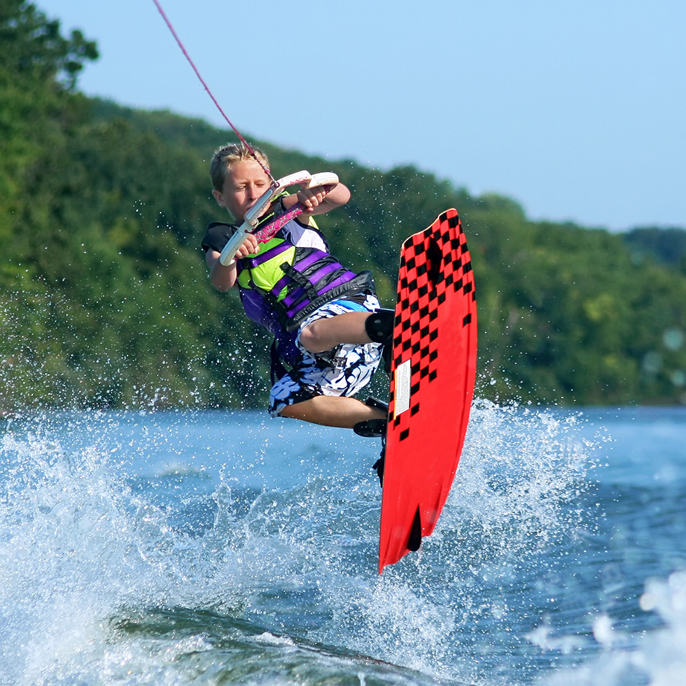 10 best summer camps with water sports to learn a language in 2023
